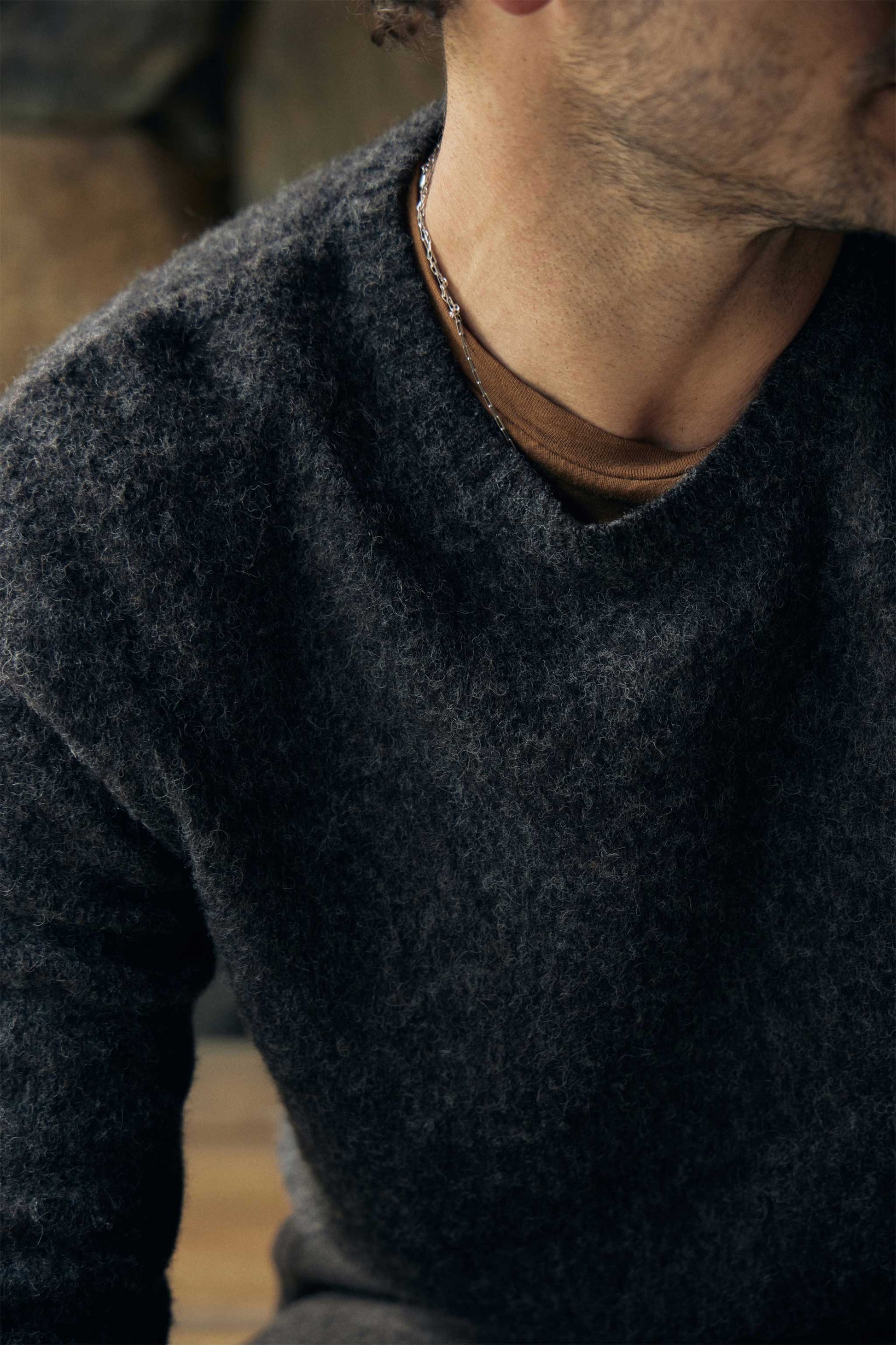 Rivay Highlands Shetland Sweater in Charcoal