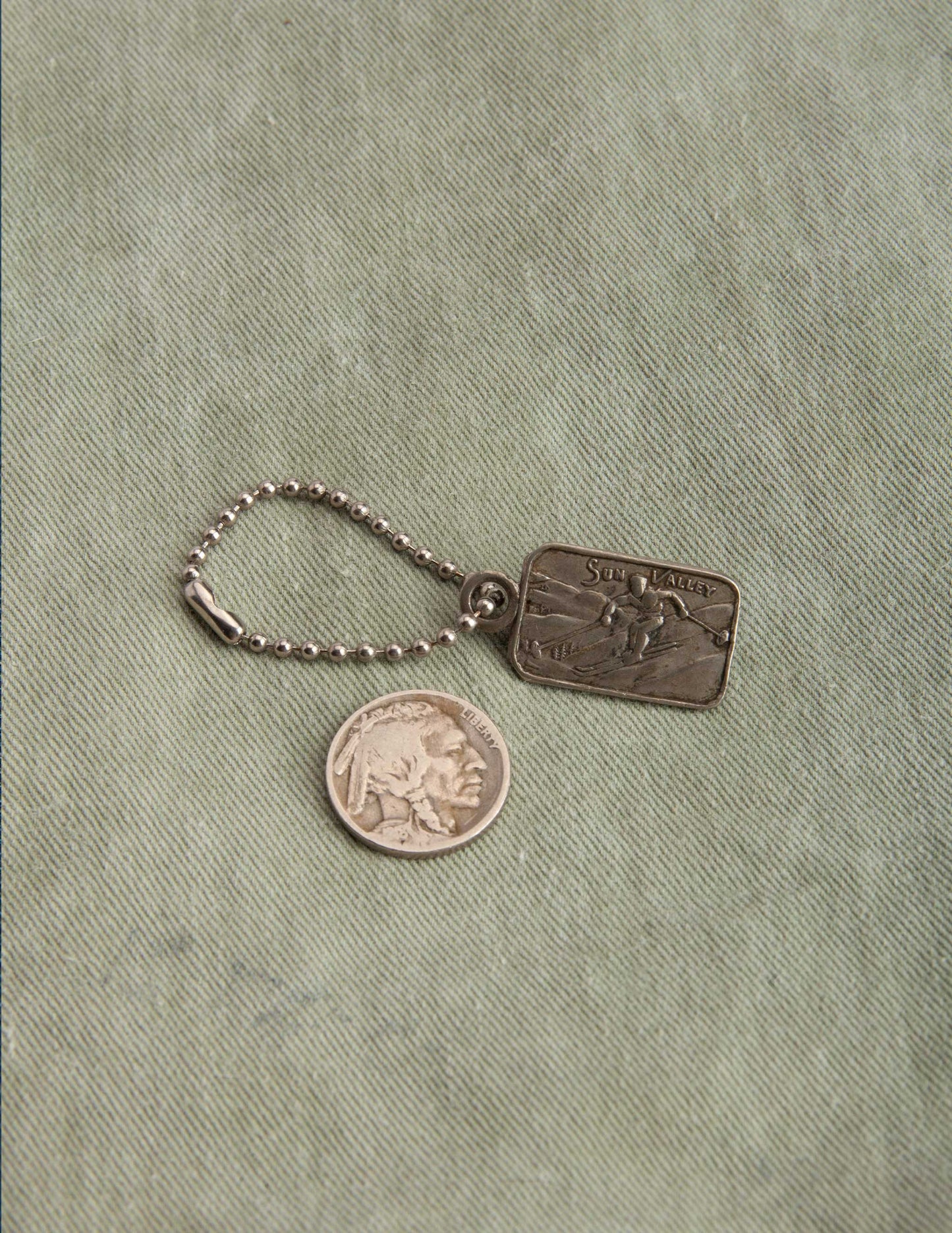 Rivay Vintage Sun Valley Keychain