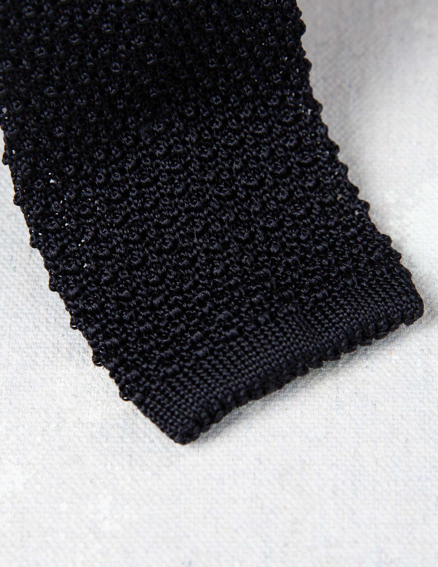 Italian Silk Knit Tie in Black