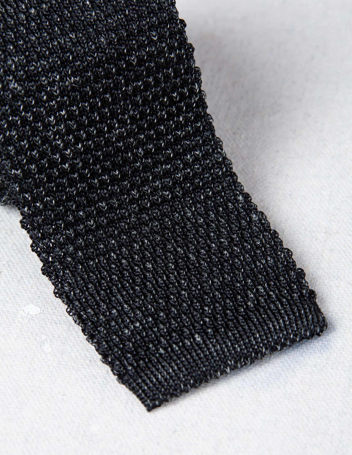 Italian Silk Linen Knit Tie in Charcoal