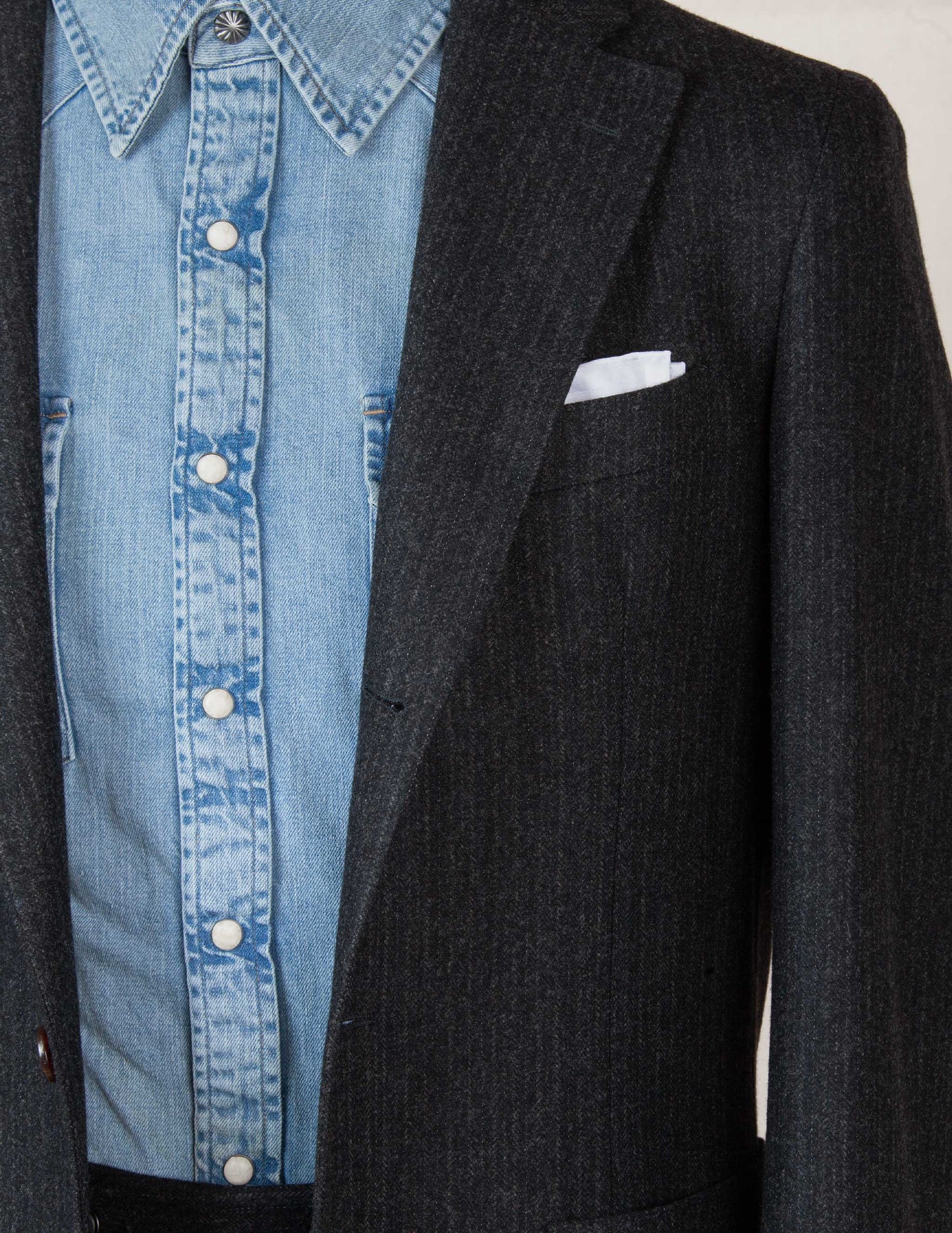 Italian Wool Suit in Charcoal Herringbone