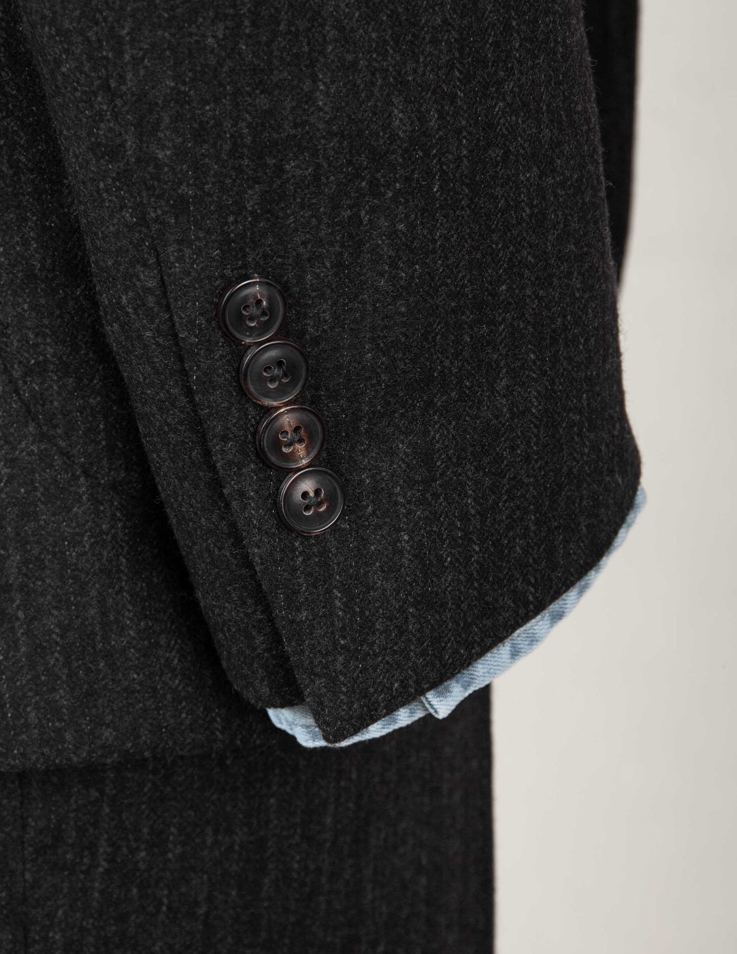 Italian Wool Suit in Charcoal Herringbone