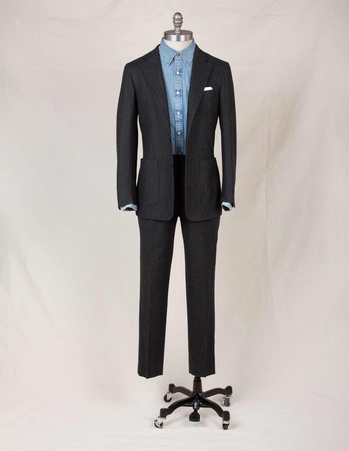 Italian Wool Suit in Charcoal Herringbone