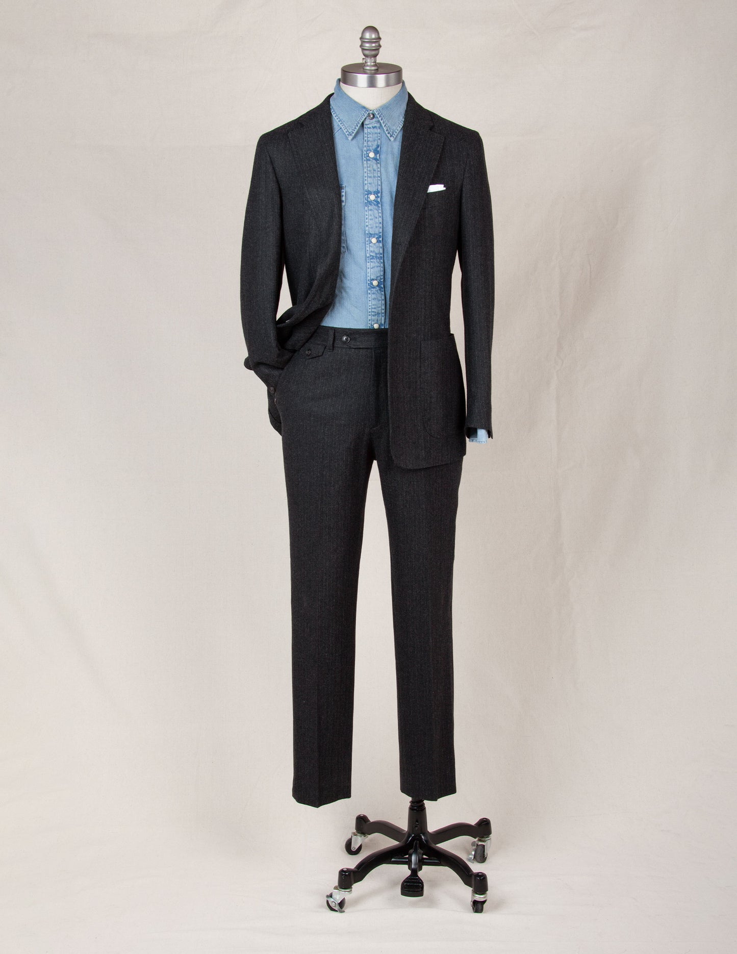 Italian Wool Suit in Charcoal Herringbone