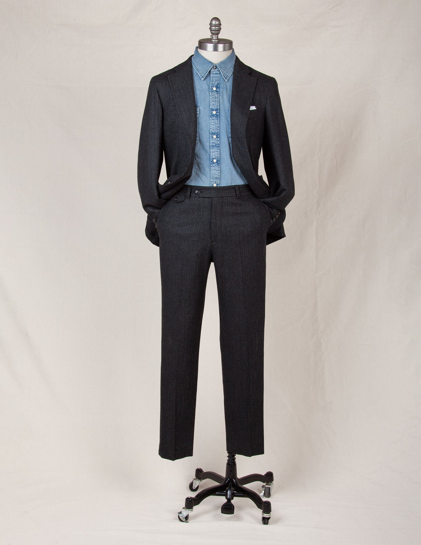 Italian Wool Suit in Charcoal Herringbone