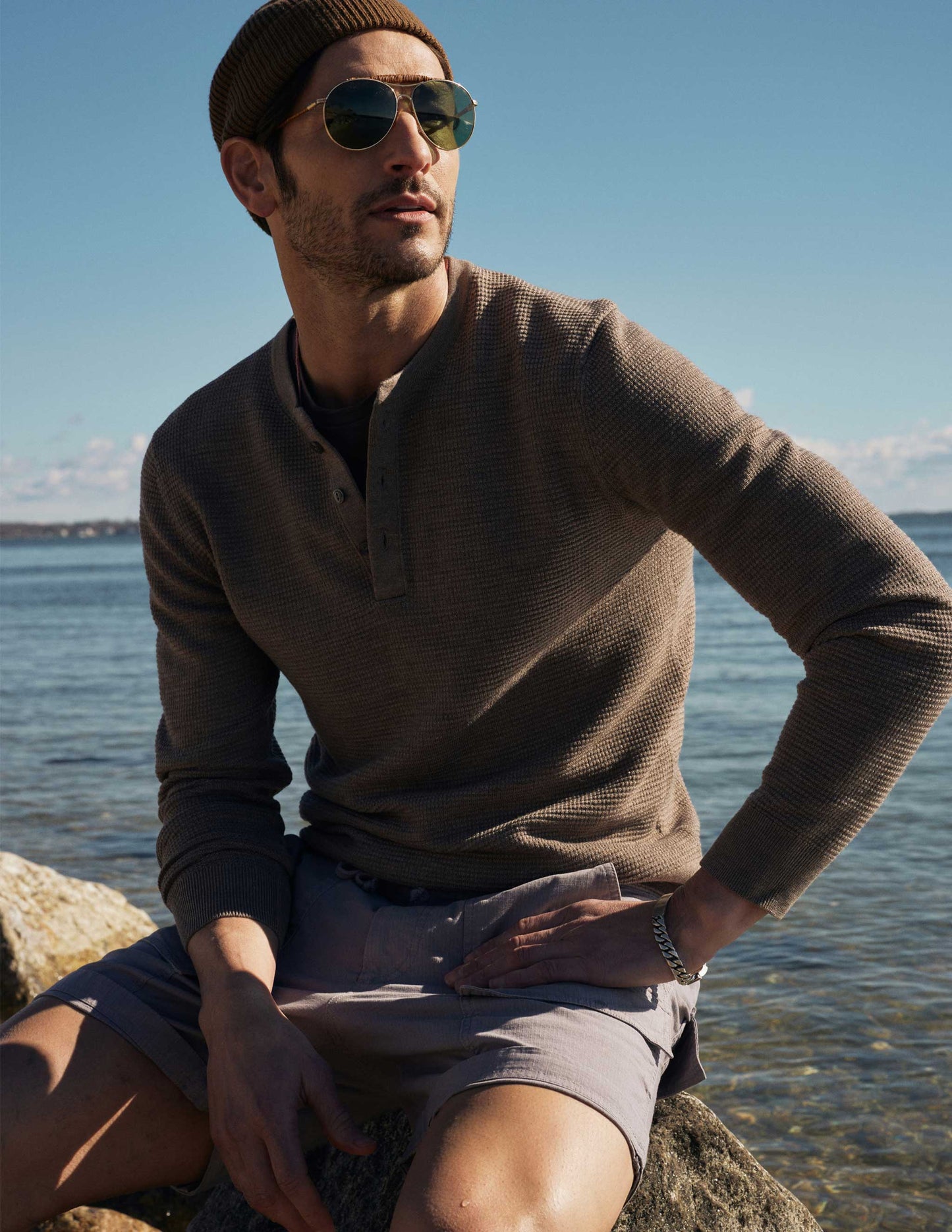 Rivay Cody Merino Waffle Henley in Driftwood