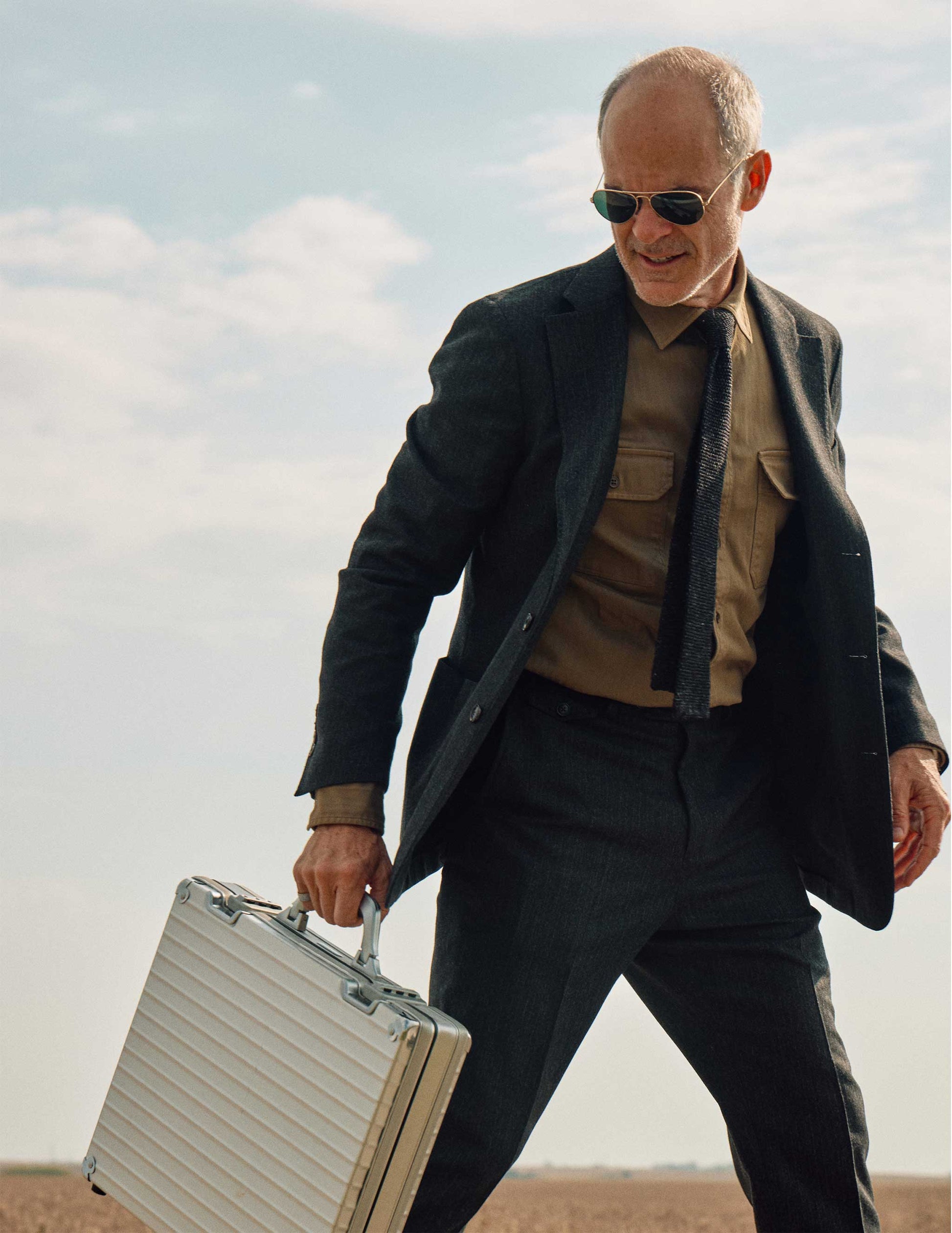 Italian Wool Suit in Charcoal Herringbone