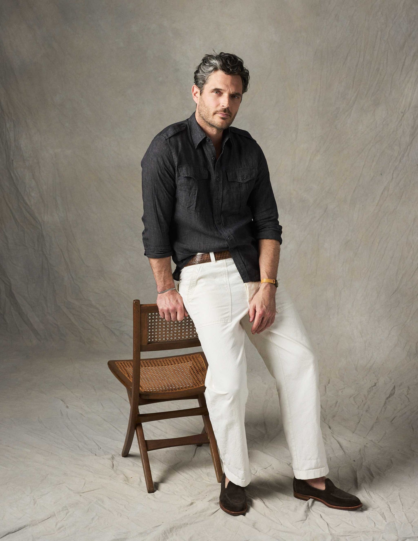 Rivay Atlas Linen Safari Shirt in Washed Black