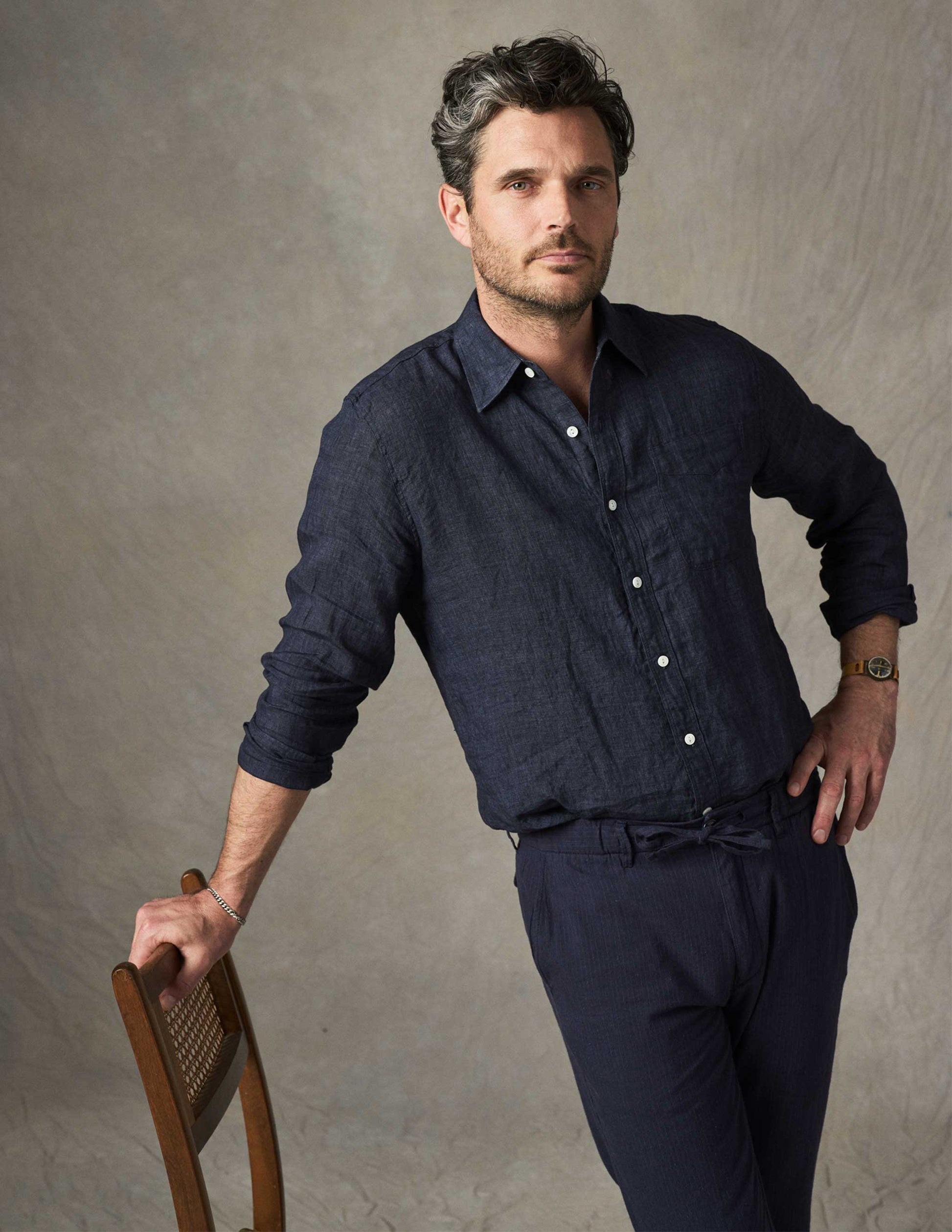 Rivay Isle Linen Shirt in Marine