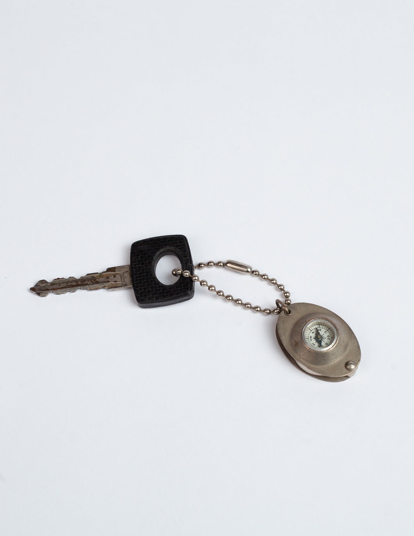 Rivay Vintage Vintage Compass and Loupe Keychain