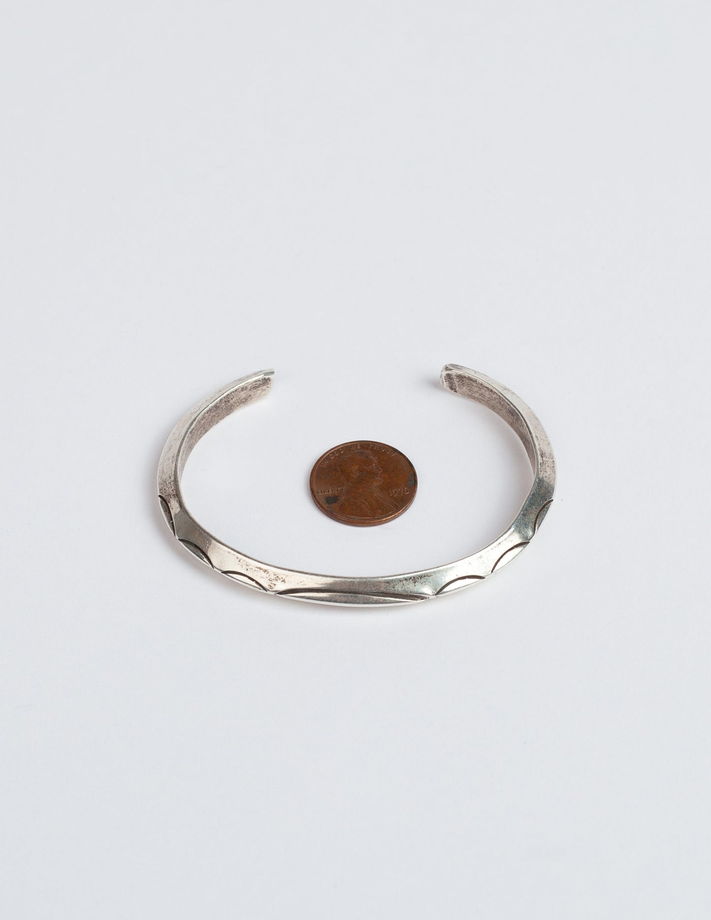 Rivay Vintage Carinated Navajo Sterling Silver Cuff Bracelet with Oval Design