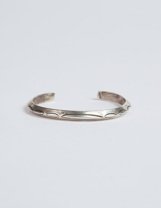 Rivay Vintage Carinated Navajo Sterling Silver Cuff Bracelet with Oval Design