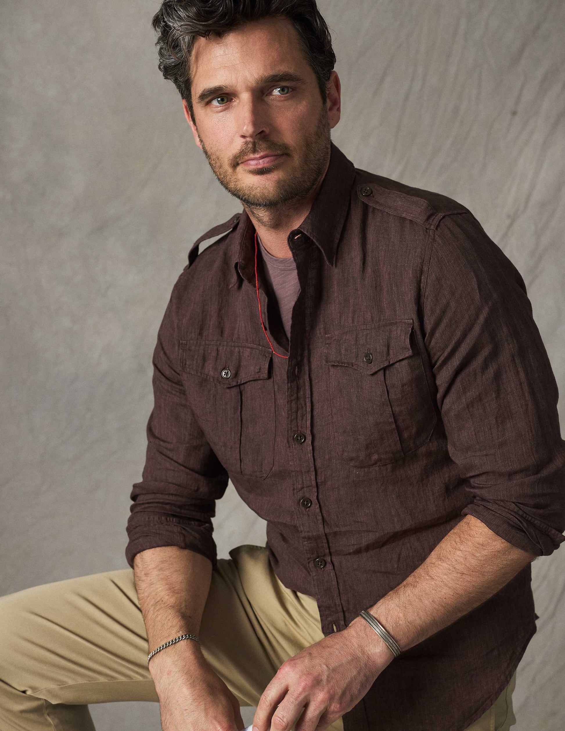 Atlas Linen Safari Shirt in Saddlewood