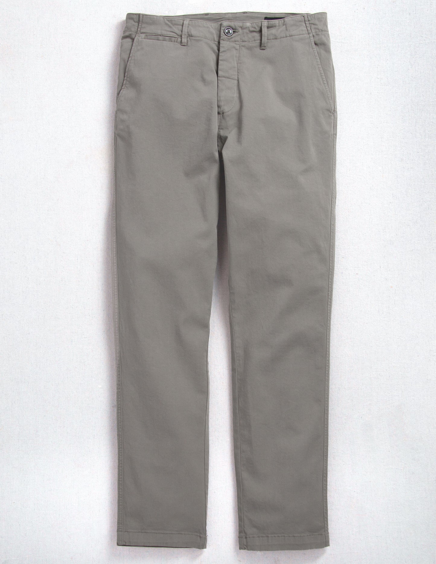 Series Chino in Warm Grey