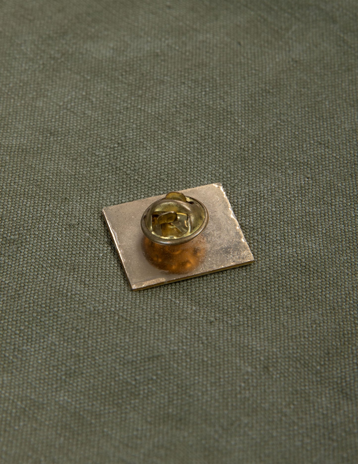 Vintage Paris–Le Cap Land Rover Rally Pin