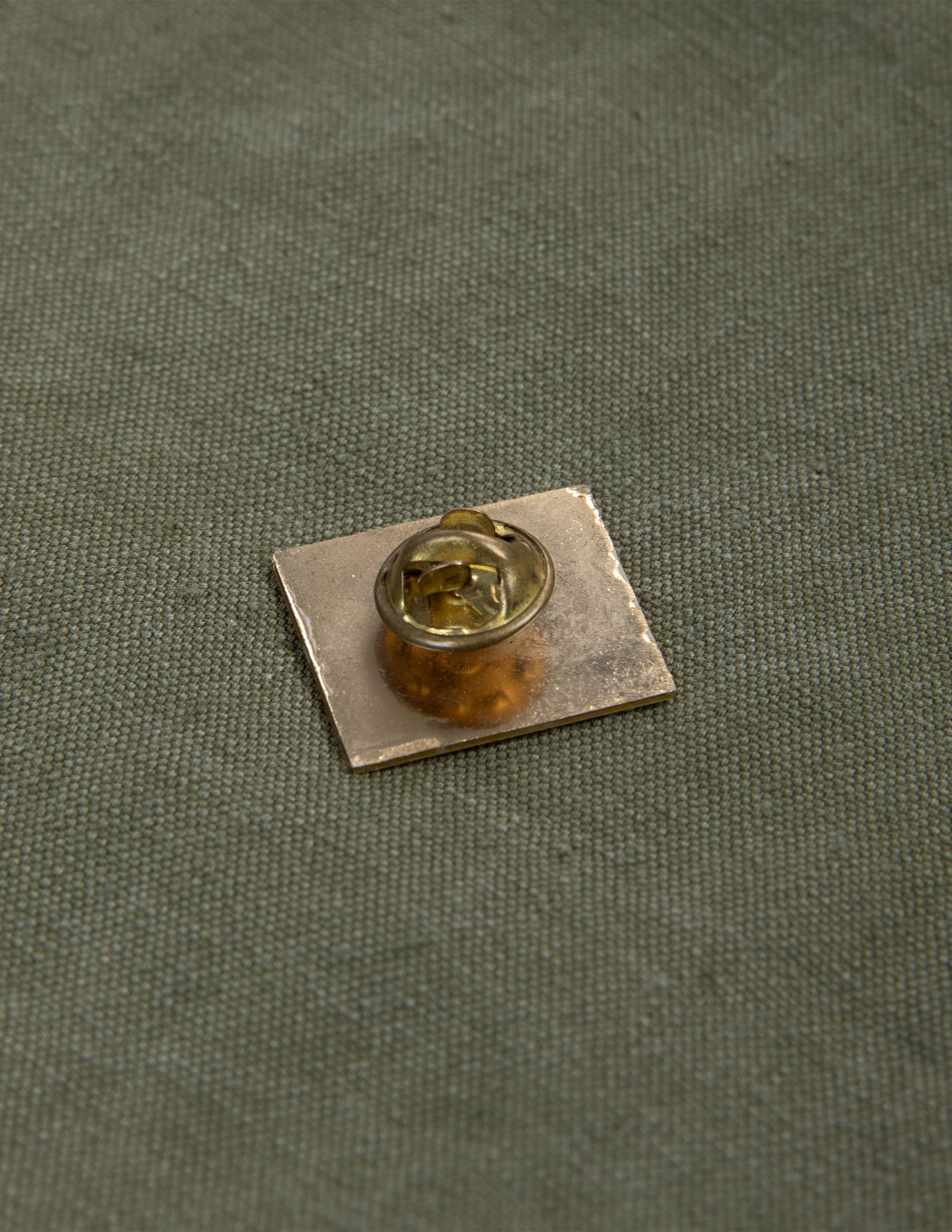 Vintage Paris–Le Cap Land Rover Rally Pin