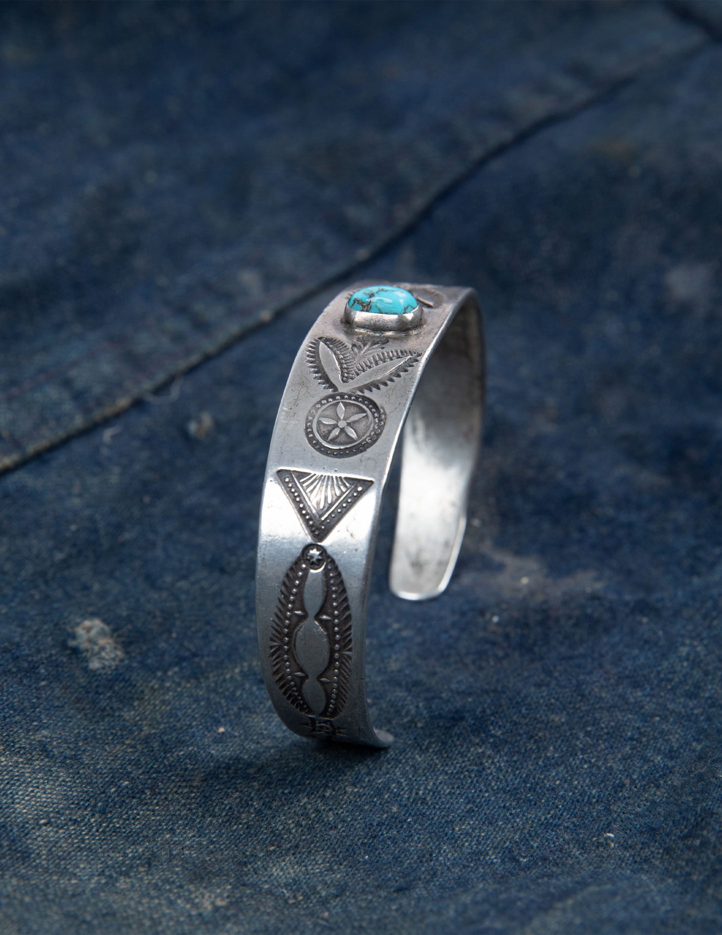 Vintage Sterling Silver & Turquoise Cuff
