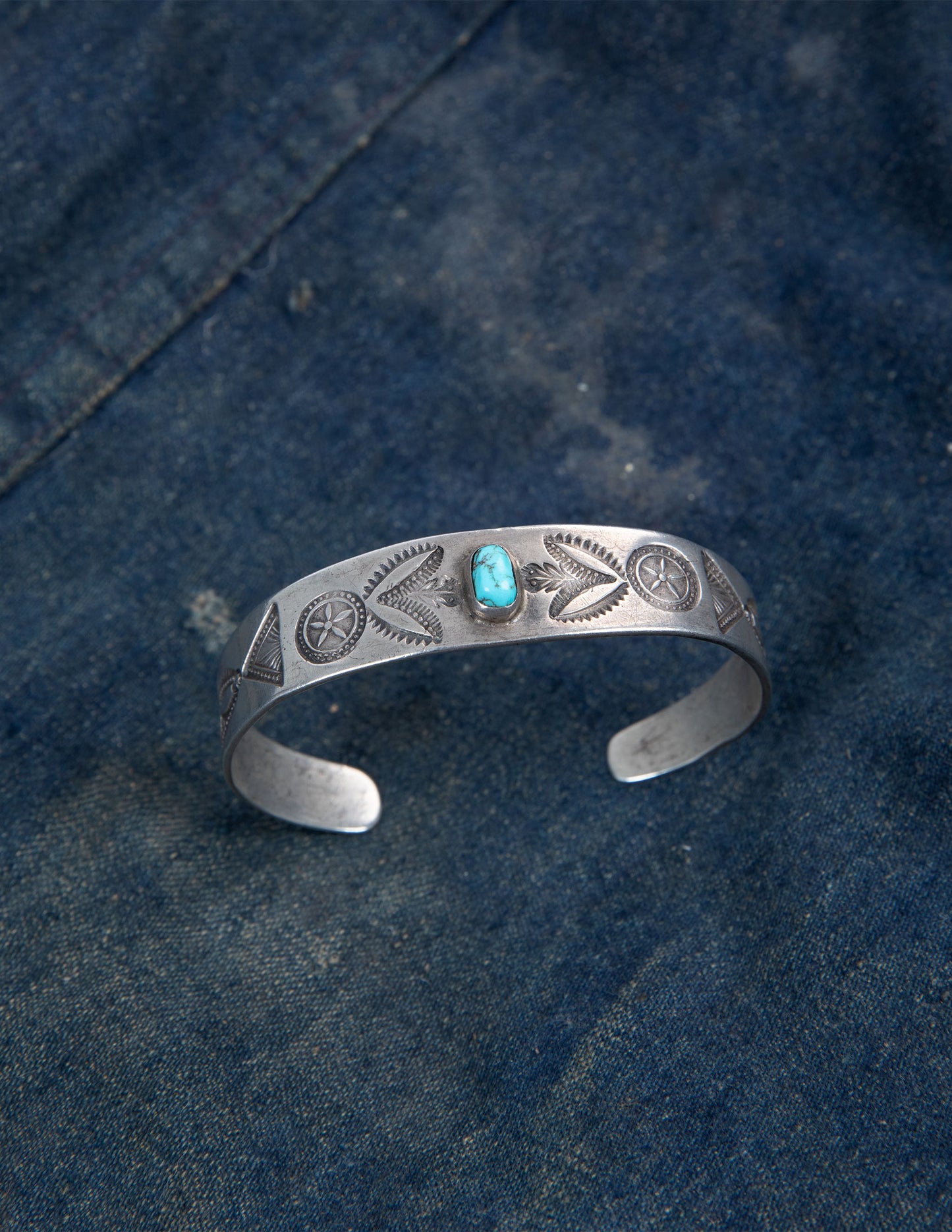 Vintage Sterling Silver & Turquoise Cuff